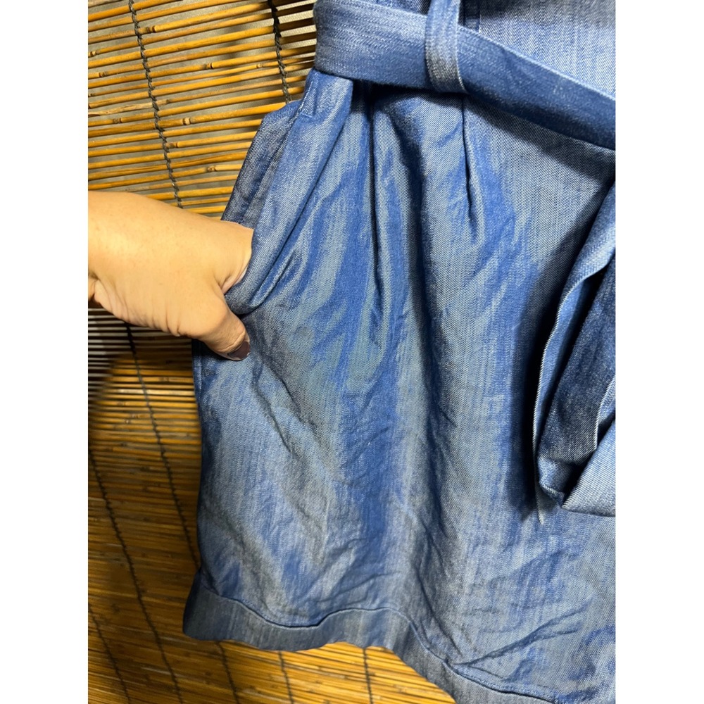 On 34th Blue Chambray Paperbag Waist Tie Front Shorts Large L High Rise Cuffed - Picture 3 of 6
